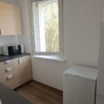 Słoneczne dwupokojowe mieszkanie w doskonałej lokalizacji -44 m2 – dwa niezależne pokoje.