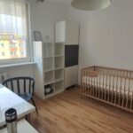 Słoneczne dwupokojowe mieszkanie w doskonałej lokalizacji -44 m2 – dwa niezależne pokoje.